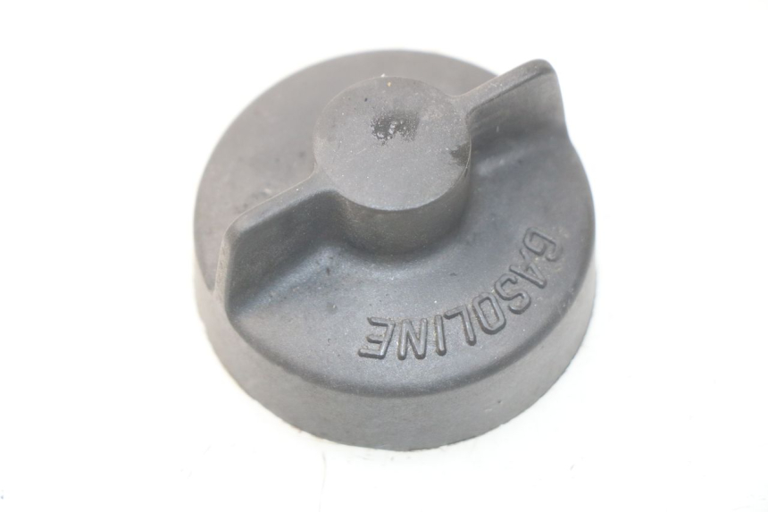 photo de BOUCHON RESERVOIR ESSENCE GILERA DNA 50 (2000 - 2007)