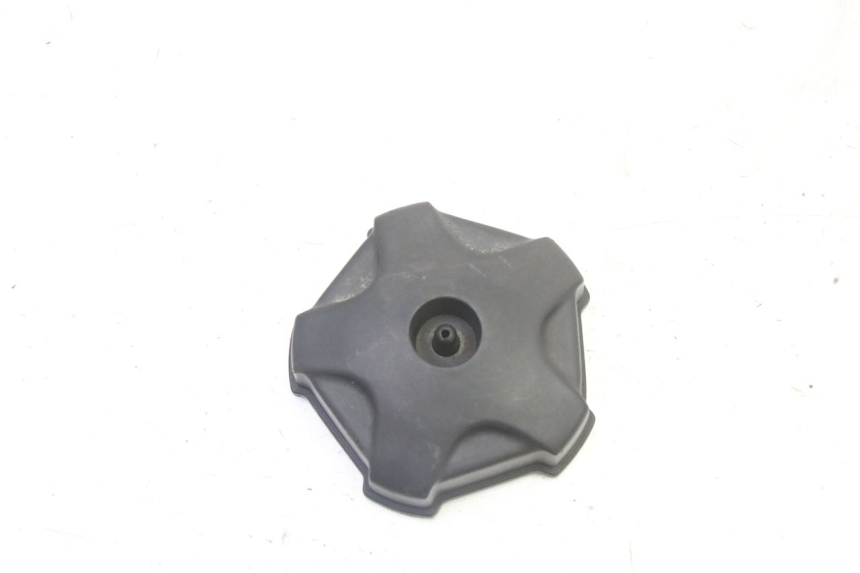 photo de BOUCHON RESERVOIR ESSENCE APRILIA ETX 125 (1998 - 2002)