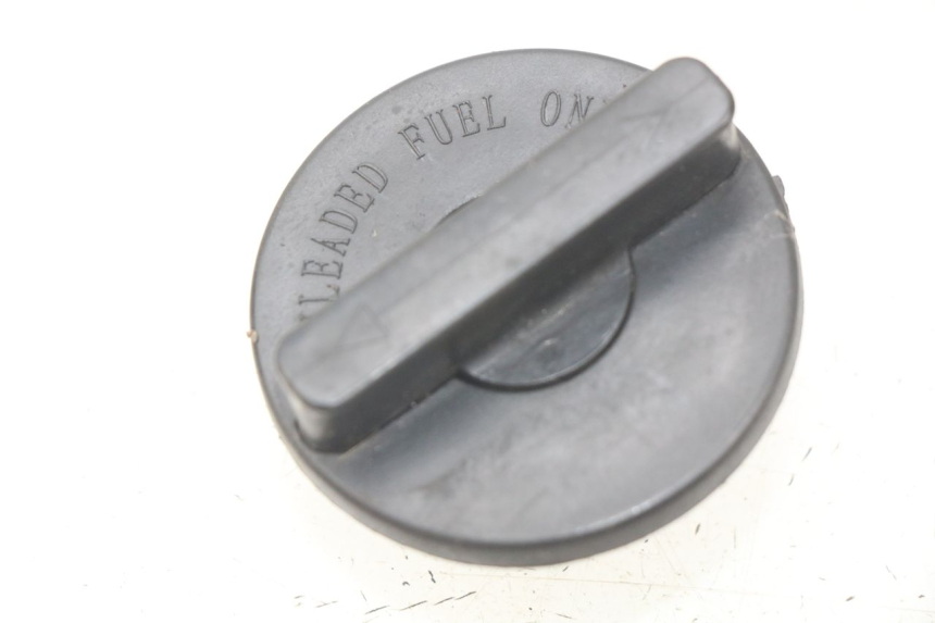 photo de BOUCHON RESERVOIR ESSENCE JM MOTORS F45i 4T 50 (2020 - 2023)
