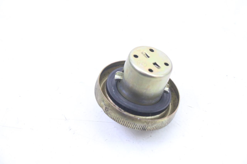 photo de BOUCHON RESERVOIR ESSENCE SYM FIDDLE 2 S 125 (2012 - 2014)