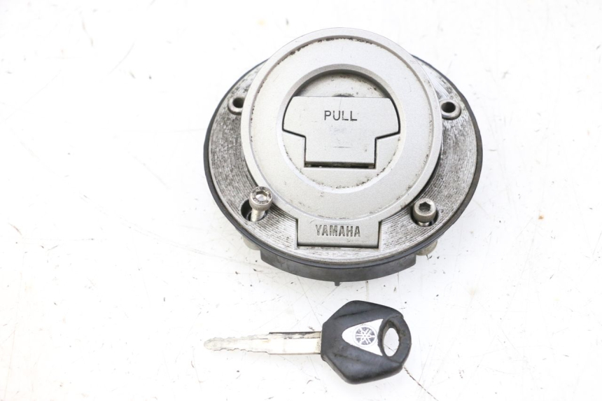 photo de BOUCHON RESERVOIR ESSENCE YAMAHA FJR ABS 1300 (2006 - 2012) - Vue principale