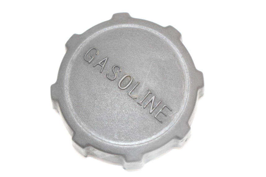photo de BOUCHON RESERVOIR ESSENCE PIAGGIO FLY 4T 50 (2004 - 2010)