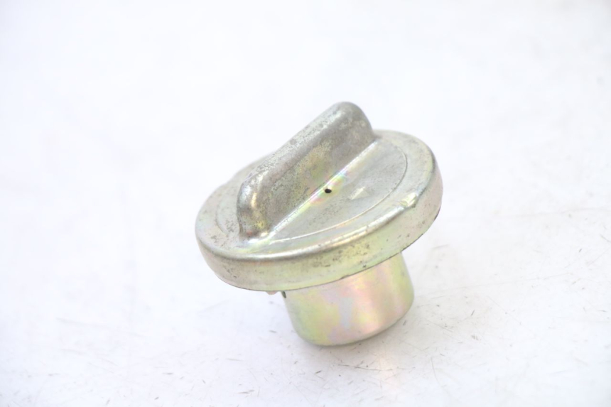 photo de BOUCHON RESERVOIR ESSENCE VENESI FLY RETRO 4T 50 (2020 - 2025)