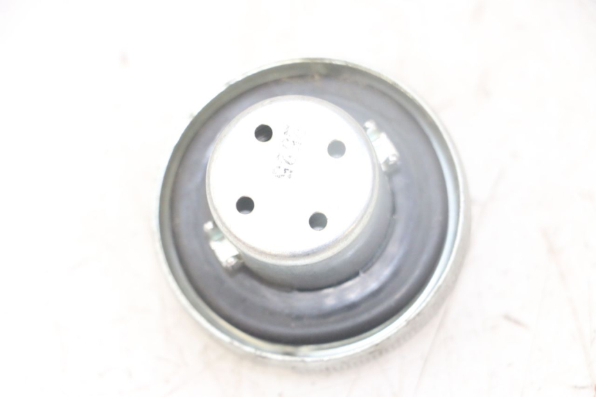photo de BOUCHON RESERVOIR ESSENCE HONDA FORZA ABS 300 (2013 - 2019)