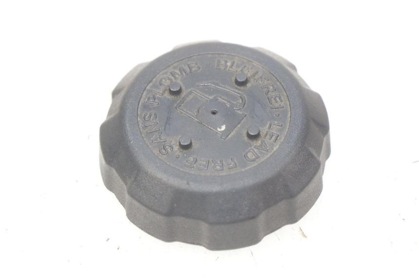 photo de BOUCHON RESERVOIR ESSENCE PEUGEOT GEOPOLIS 400 (2007 - 2013)