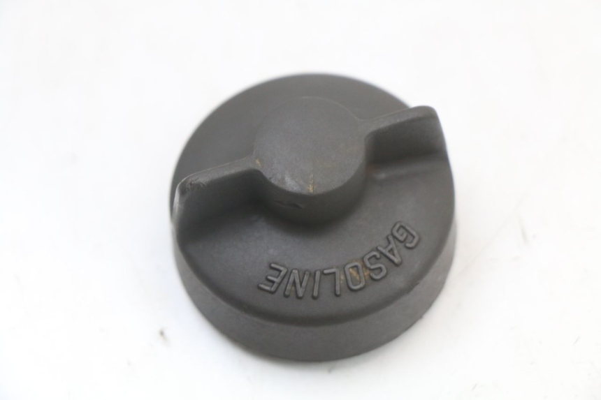 photo de BOUCHON RESERVOIR ESSENCE GILERA DNA 50 (2000 - 2007)