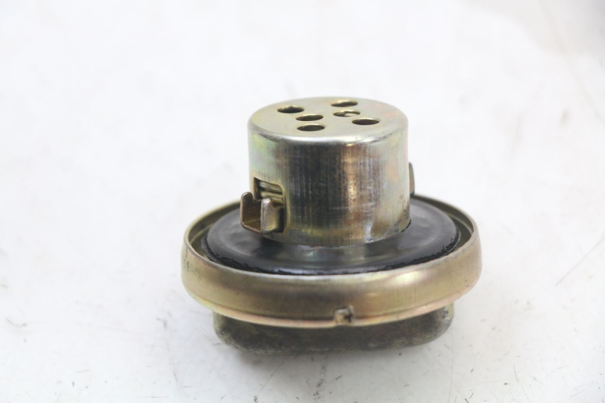 photo de BOUCHON RESERVOIR ESSENCE NECO GPX LC 2T 50 (2014 - 2018)