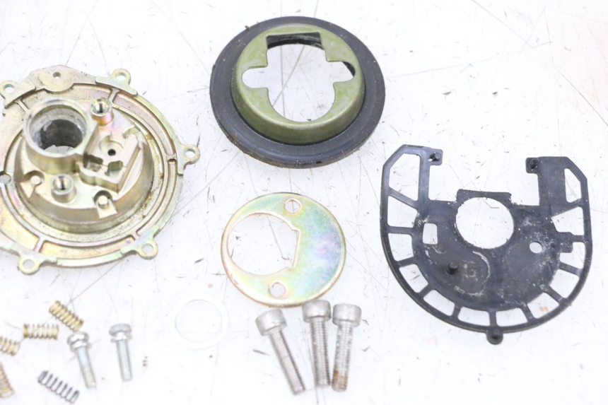 photo de BOUCHON RESERVOIR ESSENCE SUZUKI GSXR GSX-R 1000 (2003 - 2004) - Vue d’ensemble