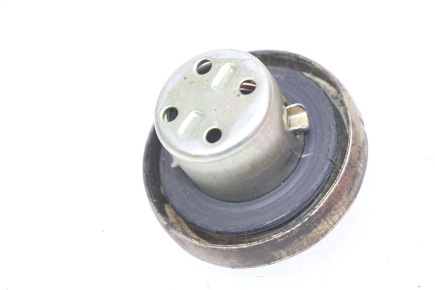 photo de BOUCHON RESERVOIR ESSENCE HAOTIAN HT125T-2 125