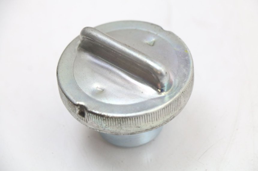 photo de BOUCHON RESERVOIR ESSENCE HONDA PCX (JF28) 125 (2009 - 2011)