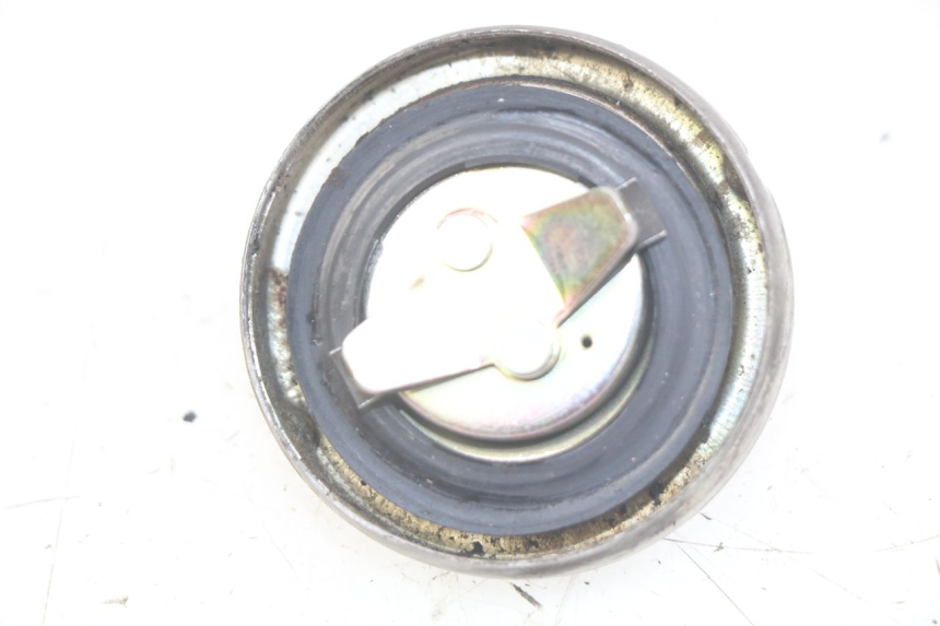 photo de BOUCHON RESERVOIR ESSENCE SYM JET SPORT XR 50 (2006 - 2015)