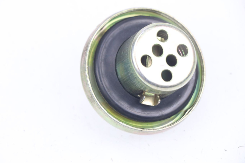 photo de BOUCHON RESERVOIR ESSENCE JM MOTORS VIPER 4T 50 (2015 - 2022)
