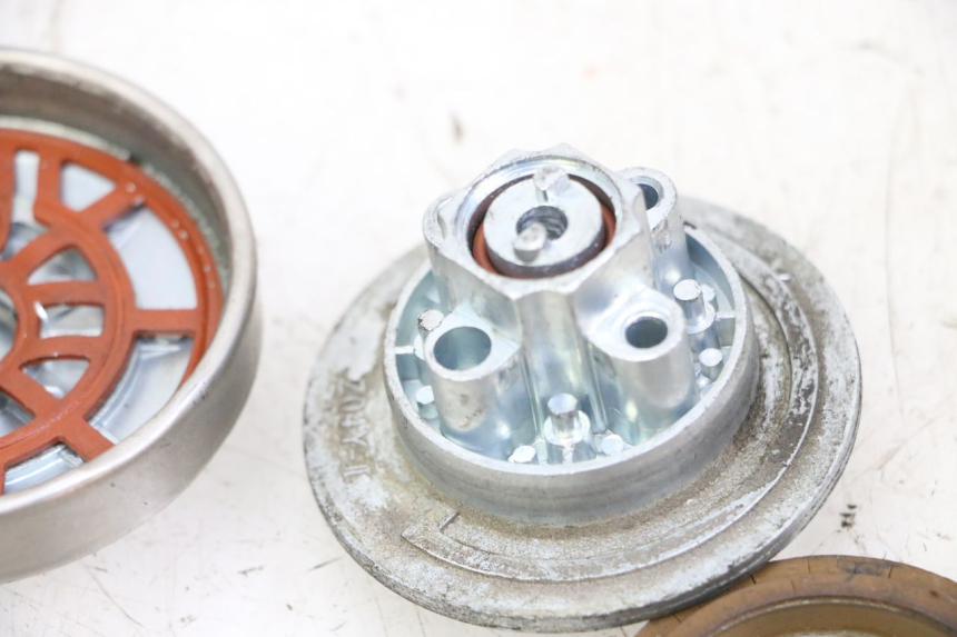 photo de BOUCHON RESERVOIR ESSENCE KEEWAY K-LIGHT KLIGHT 125 (2018 - 2025)