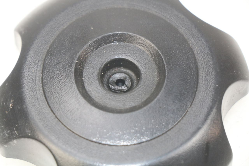 photo de BOUCHON RESERVOIR ESSENCE KAWASAKI KLX 110 (2010 - 2022)
