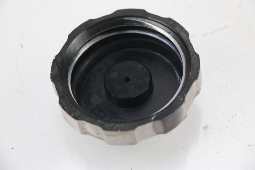photo de BOUCHON RESERVOIR ESSENCE KAWASAKI KX 65 (2000 - 2019)