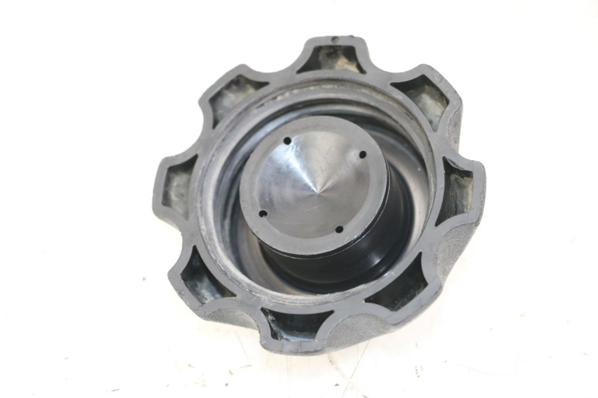 photo de BOUCHON RESERVOIR ESSENCE KAWASAKI KX 65 (2000 - 2019)