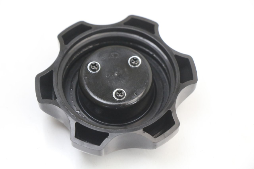 photo de BOUCHON RESERVOIR ESSENCE KAWASAKI KX L 85 (2022 - 2024)