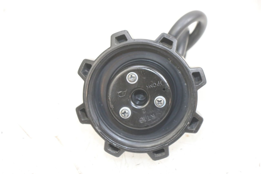 photo de BOUCHON RESERVOIR ESSENCE KAWASAKI KXF KX-F 250 (2012 - 2014)