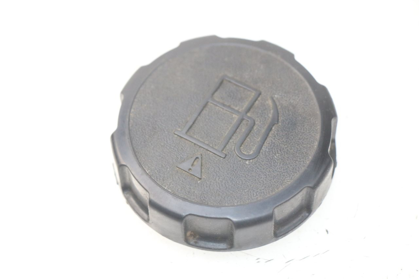 photo de BOUCHON RESERVOIR ESSENCE PEUGEOT KISBEE 2T 50 (2010 - 2017)