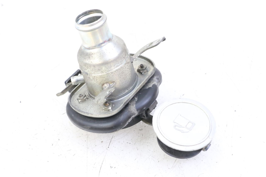 photo de BOUCHON RESERVOIR ESSENCE KYMCO GRAND DINK 125 (2008 - 2014)