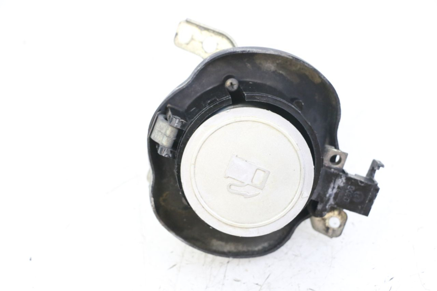 photo de BOUCHON RESERVOIR ESSENCE KYMCO GRAND DINK 125 (2008 - 2014)