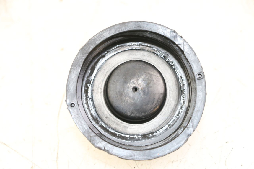 photo de BOUCHON RESERVOIR ESSENCE KYMCO PEOPLE S 125 (2000 - 2008)