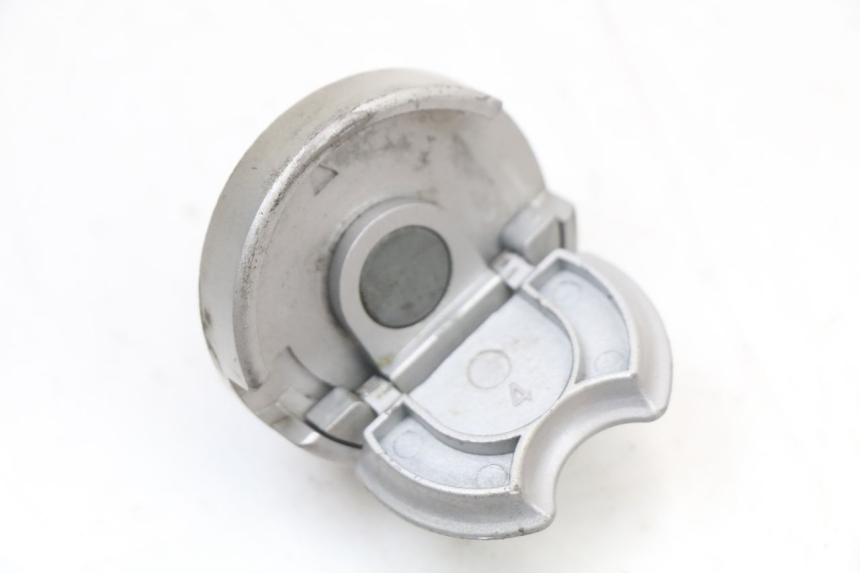 photo de BOUCHON RESERVOIR ESSENCE KYMCO SUPER 8 4T 50 (2021 - 2024)