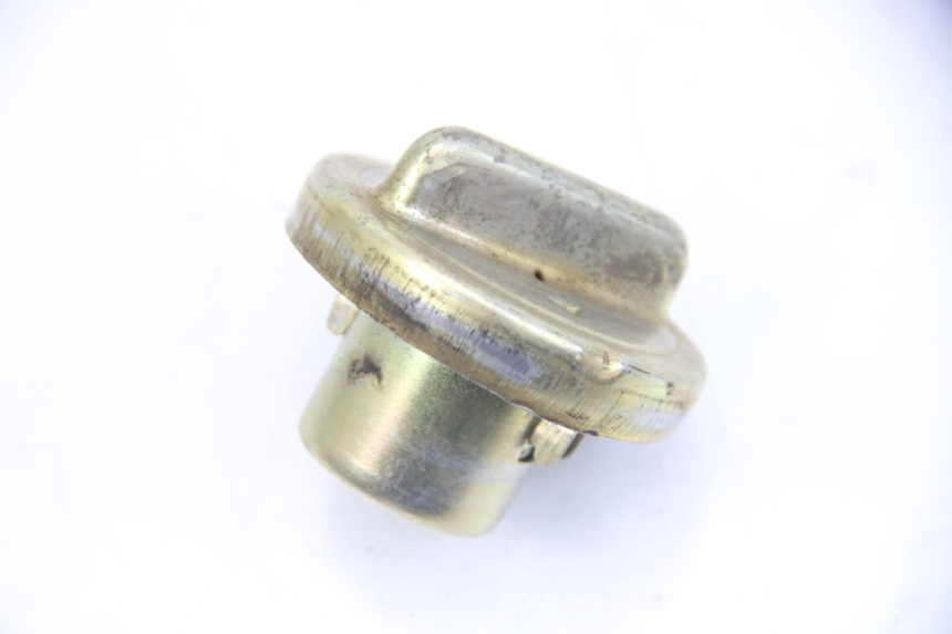 photo de BOUCHON RESERVOIR ESSENCE VENESI LOWIGI RETRO JJ50QT-3 50 (2020 - 2022)