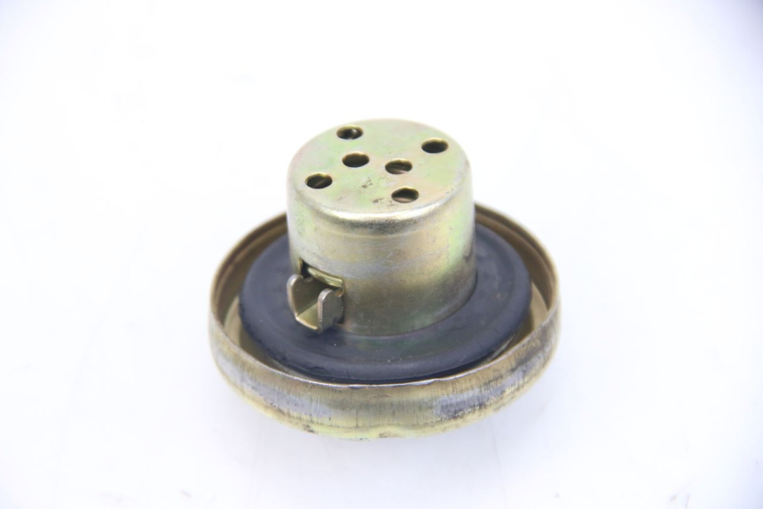 photo de BOUCHON RESERVOIR ESSENCE VENESI LOWIGI RETRO JJ50QT-3 50 (2020 - 2022)