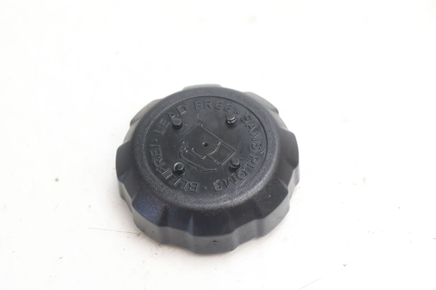 photo de BOUCHON RESERVOIR ESSENCE PEUGEOT LUDIX 50 (2008 - 2017) - Détail de la pièce