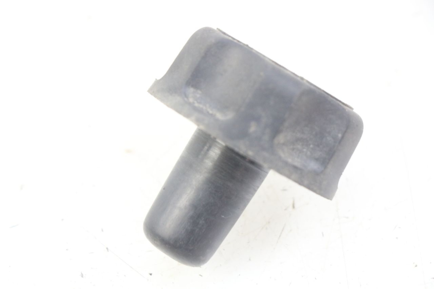 photo de BOUCHON RESERVOIR ESSENCE MBK FLIPPER 50 (2004 - 2012)