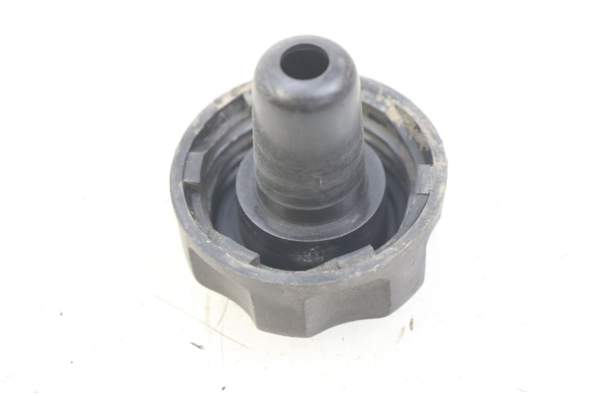 photo de BOUCHON RESERVOIR ESSENCE MBK FLIPPER 50 (2004 - 2012)