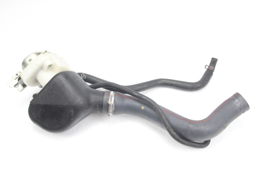 photo de BOUCHON RESERVOIR ESSENCE MBK FLIPPER 115 (2013 - 2017)