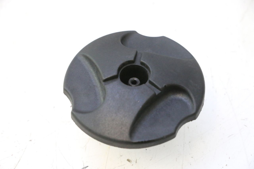 photo de BOUCHON RESERVOIR ESSENCE RIEJU MRT PRO SUPERMOTARD 50 (2007 - 2018) - Vue principale