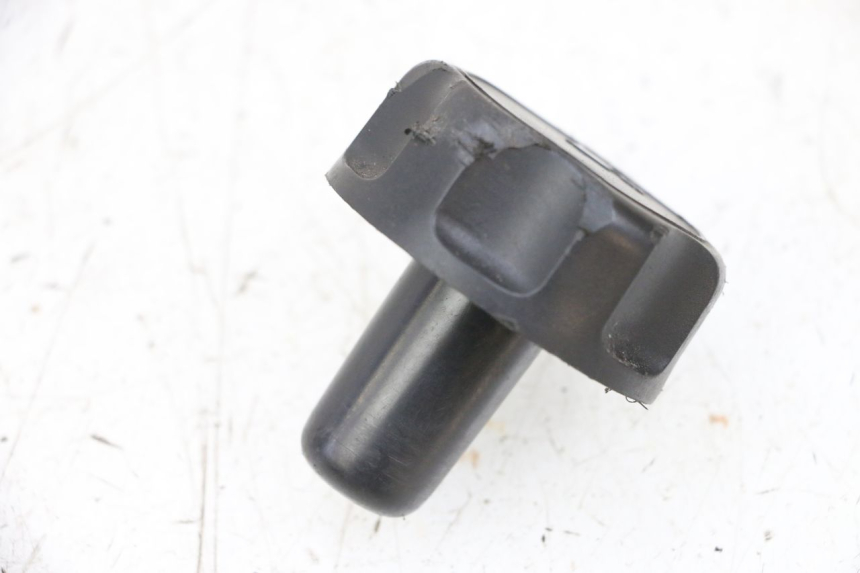 photo de BOUCHON RESERVOIR ESSENCE YAMAHA NEOS NEO'S 4T 50 (2008 - 2016) - Vue principale