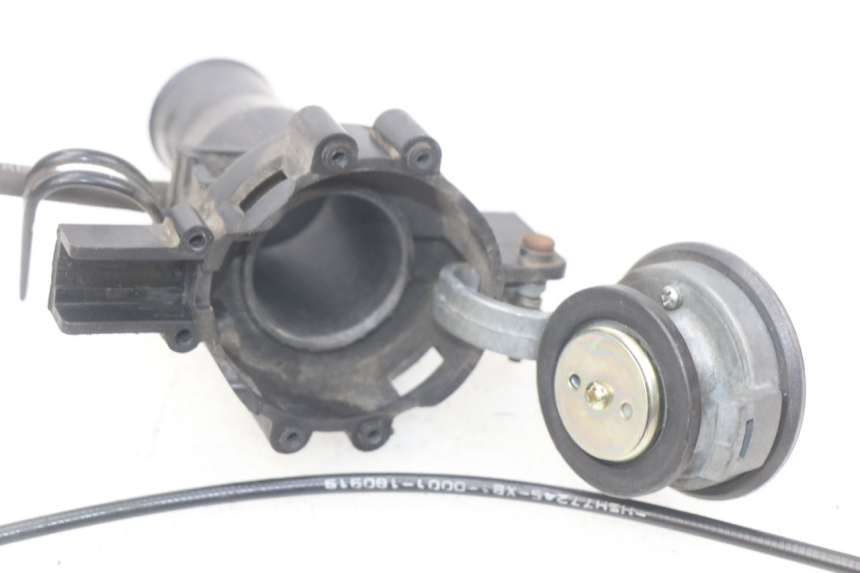 photo de BOUCHON RESERVOIR ESSENCE SYM ORBIT III 3 4T 50 (2018 - 2021) - Marquages et références