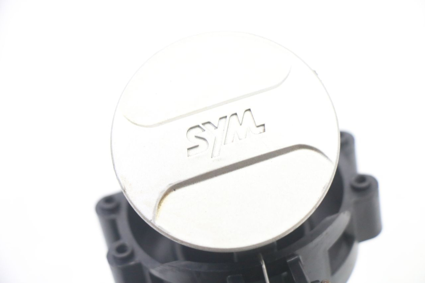photo de BOUCHON RESERVOIR ESSENCE SYM ORBIT III 3 4T 50 (2021 - 2025)