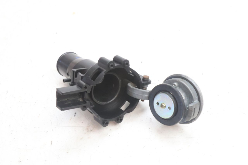 photo de BOUCHON RESERVOIR ESSENCE SYM ORBIT III 3 4T 50 (2021 - 2025) - Détail de la pièce