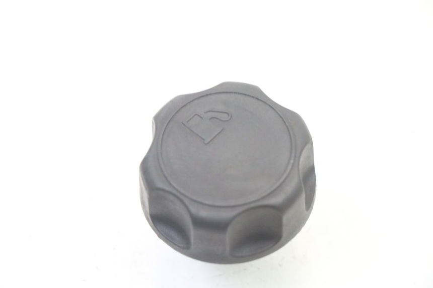 photo de BOUCHON RESERVOIR ESSENCE MBK OVETTO 4T 50 (2008 - 2016)