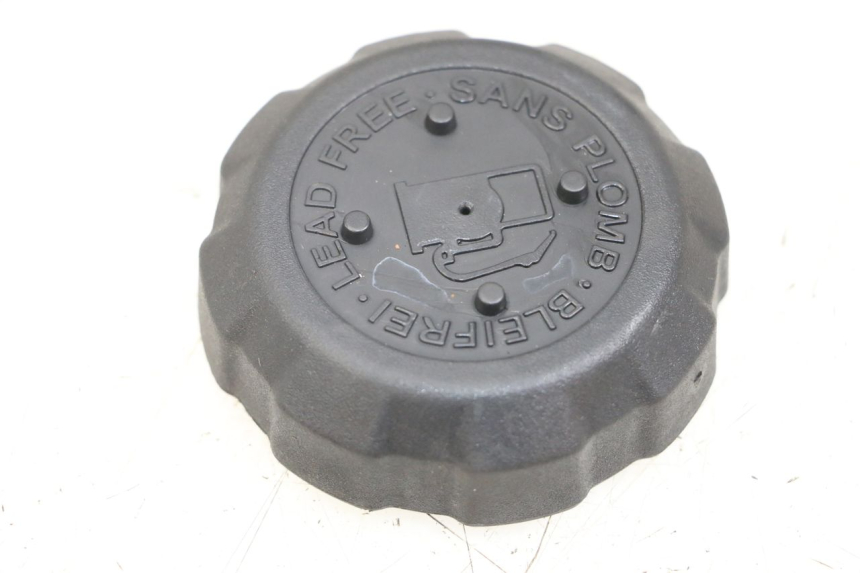 photo de BOUCHON RESERVOIR ESSENCE PEUGEOT GEOPOLIS RS 125 (2007 - 2009)