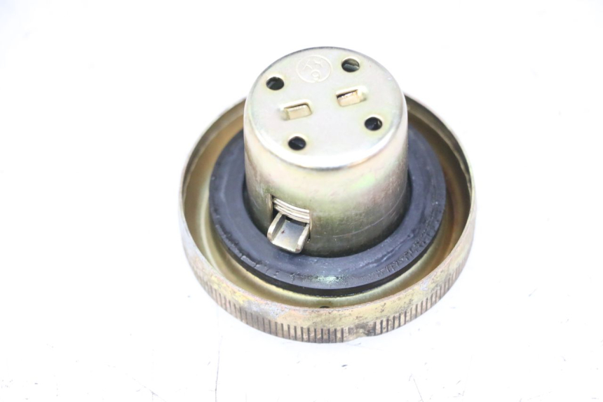 photo de BOUCHON RESERVOIR ESSENCE PEUGEOT TWEET 4T 50 (2014 - 2019)