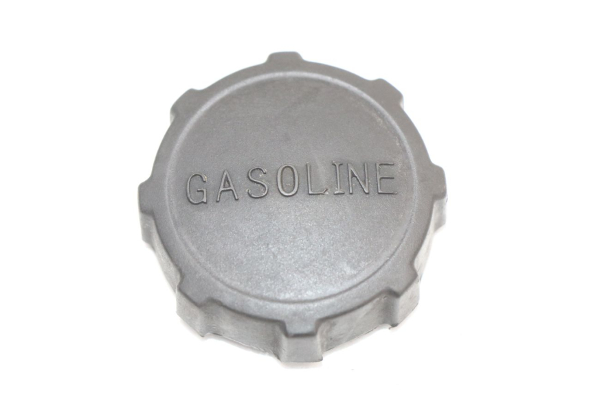 photo de BOUCHON RESERVOIR ESSENCE PIAGGIO FLY 4T 50 (2004 - 2010)