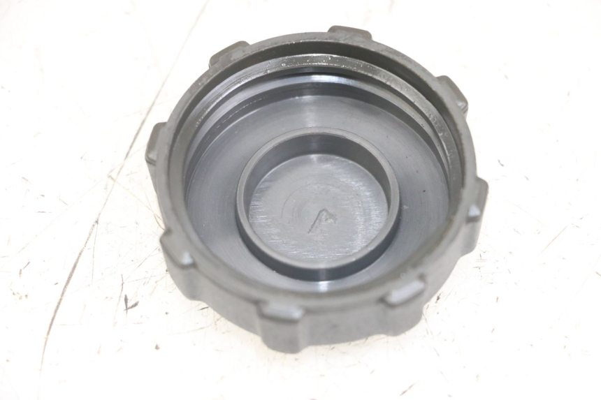 photo de BOUCHON RESERVOIR ESSENCE PIAGGIO LIBERTY 125 (2009 - 2013)