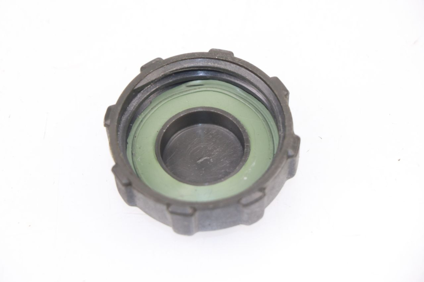 photo de BOUCHON RESERVOIR ESSENCE PIAGGIO LIBERTY 4T 50 (2009 - 2015)