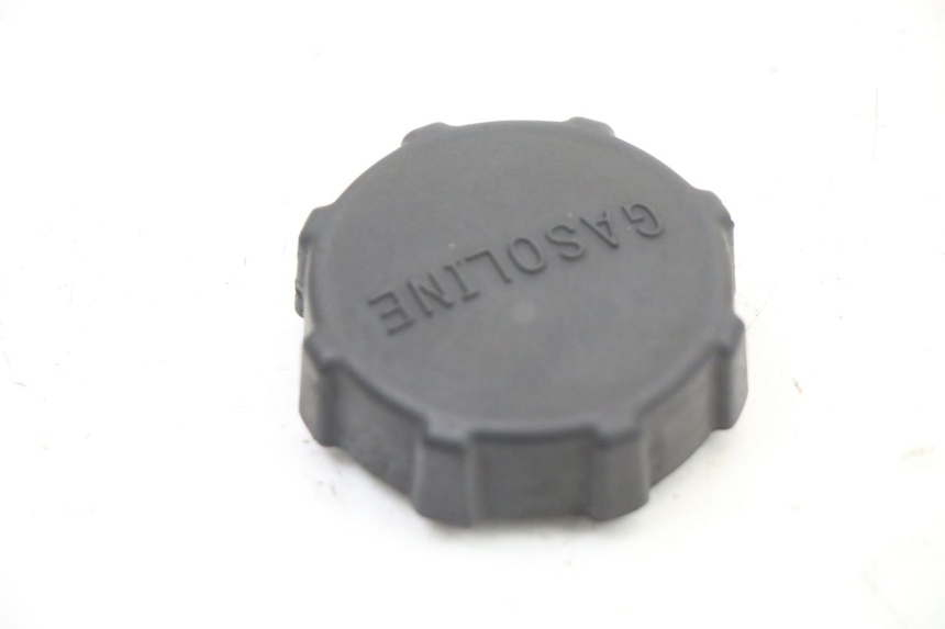 photo de BOUCHON RESERVOIR ESSENCE PIAGGIO ZIP 2T 50 (2009 - 2019)