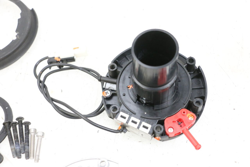 photo de BOUCHON RESERVOIR ESSENCE BMW R GS 1250 (2021 - 2024) - Vue d’ensemble