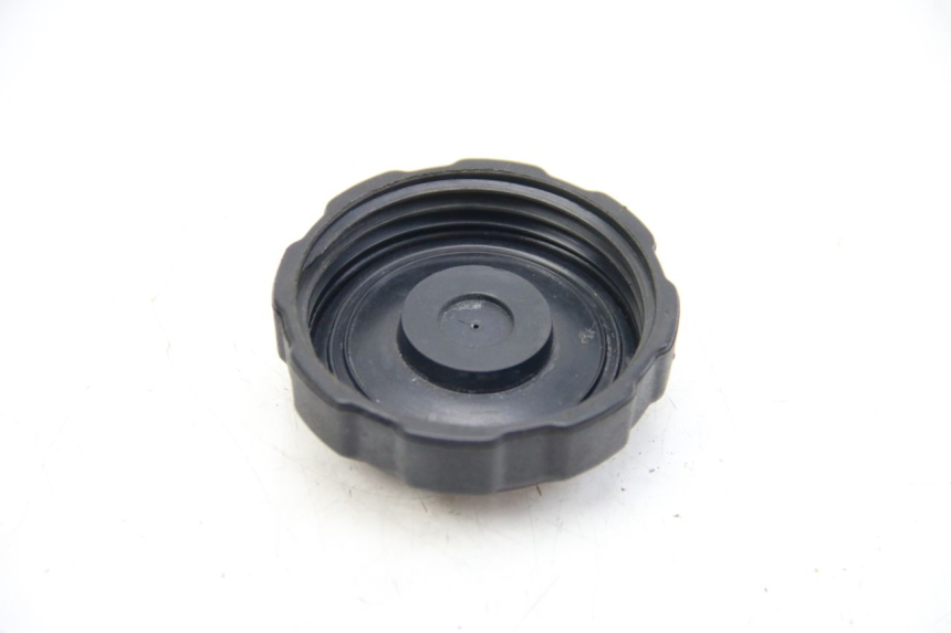 photo de BOUCHON RESERVOIR ESSENCE PEUGEOT SATELIS COMPRESSOR K15 125 (2006 - 2009)