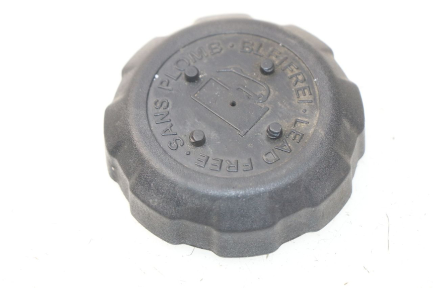 photo de BOUCHON RESERVOIR ESSENCE PEUGEOT SATELIS 300 (2012 - 2015)