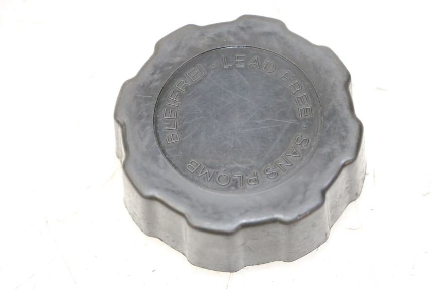 photo de BOUCHON RESERVOIR ESSENCE PEUGEOT SATELIS 125 (2013 - 2018)