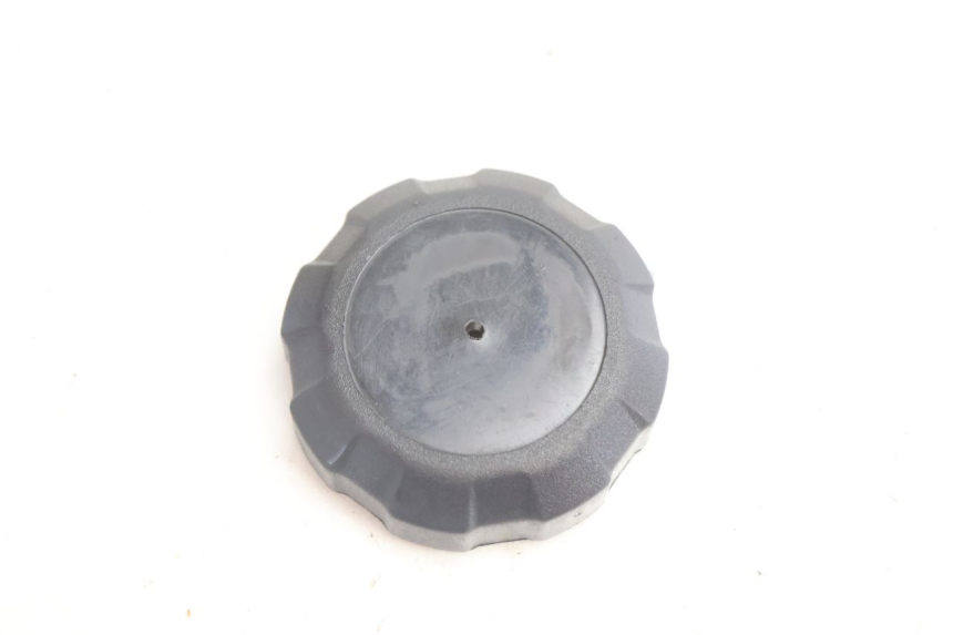 photo de BOUCHON RESERVOIR ESSENCE PEUGEOT SPEEDFIGHT LC 50 (1996 - 2002) - Vue principale